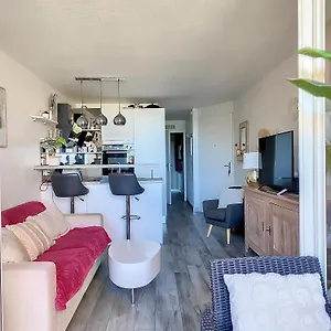  Appartamento Vue Mer, Piscine, Free Parking