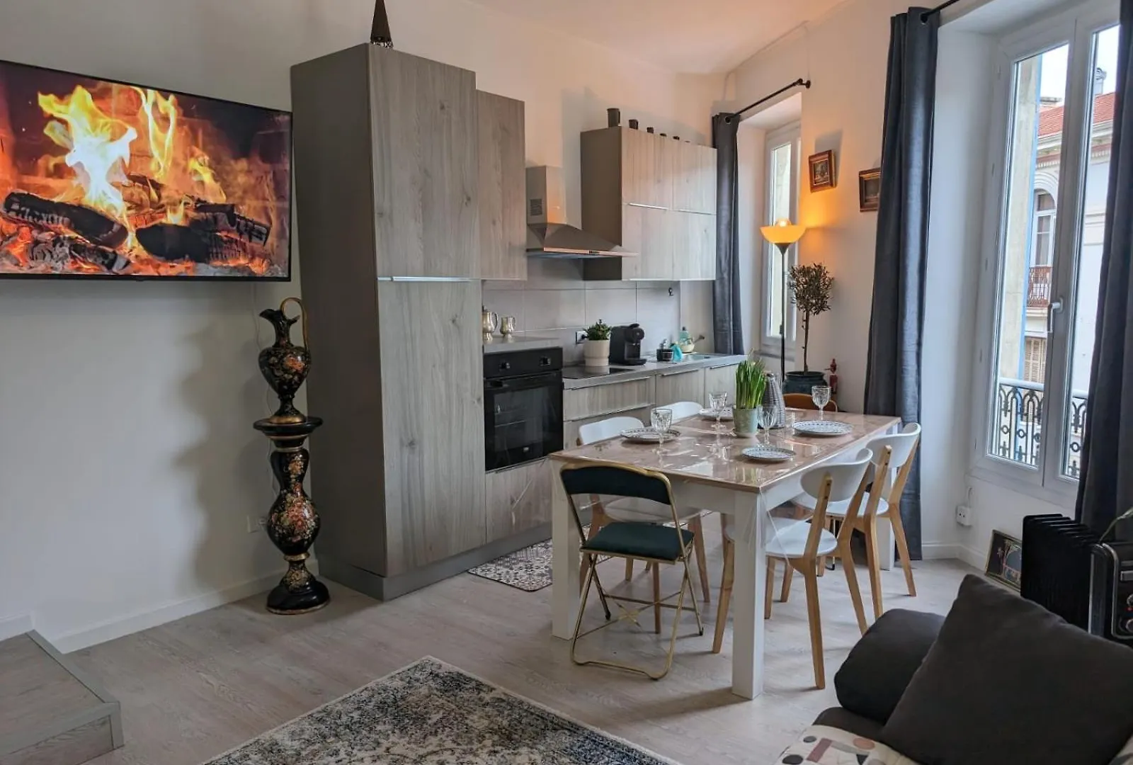 Appartamento 2 Pieces , Centre Ville , 100 Metres Des Plages. Mentone
